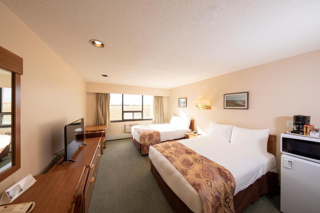 Dunvegan Inn & Suites Fairview Exterior foto